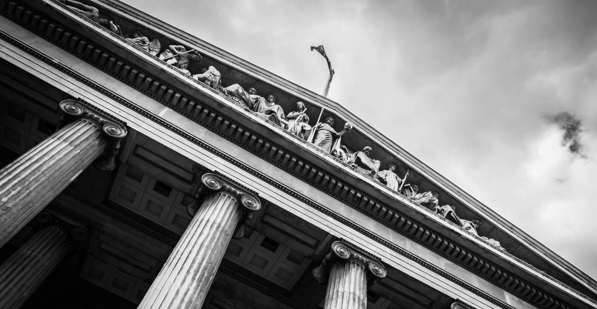 <strong><noscript><img class=